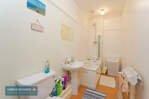 En-Suite Bathroom- click for photo gallery